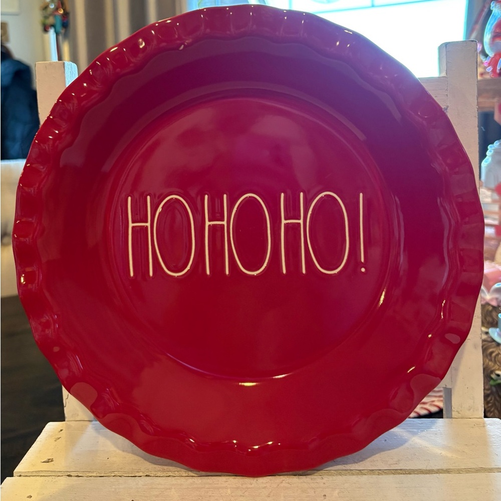 Rae Dunn Festive Red 'Ho Ho Ho' Pie Plate